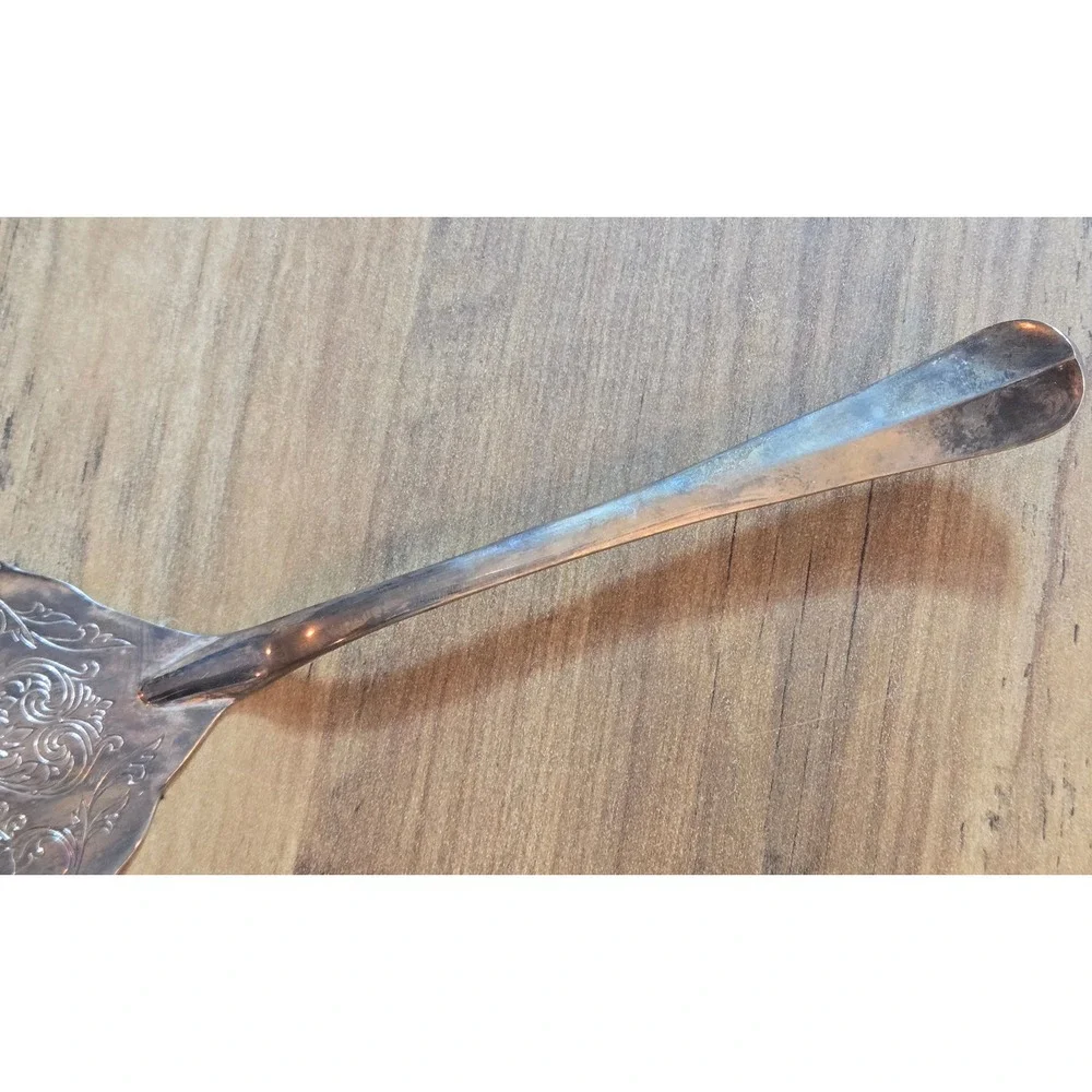 International Silver Co Silverplated Pizza Lasagna Server Ornate Floral